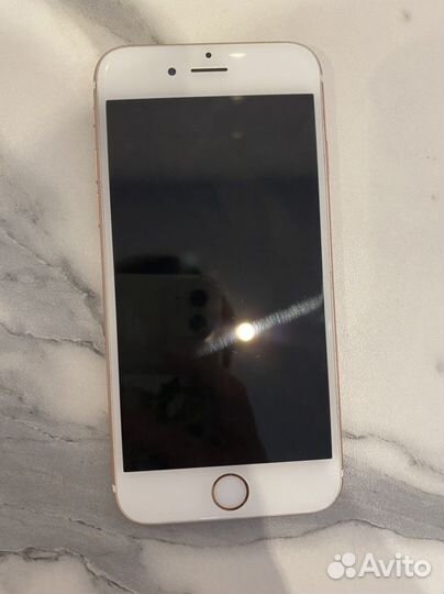Телефон iPhone 6s