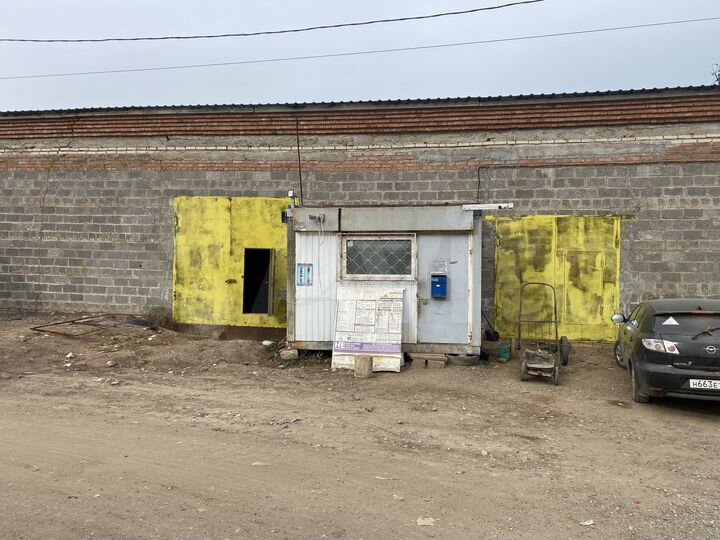 Гараж, > 30 м²