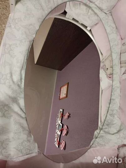 Зеркало настенное овальное