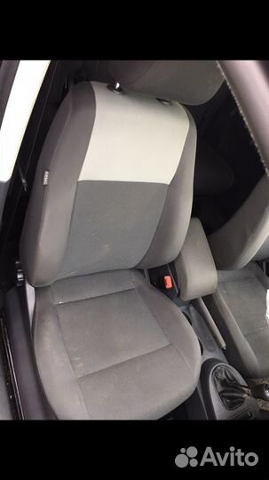 Кресло правое с подогревом и SRS Кадди 3