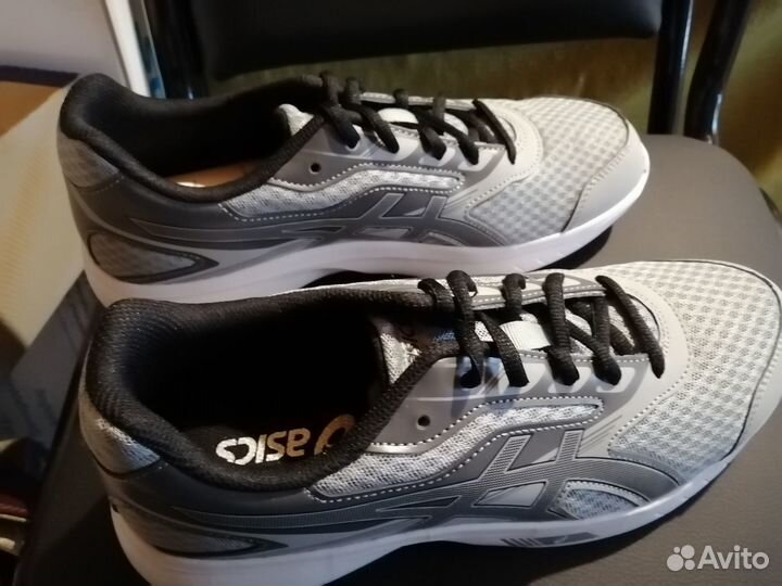 Кроссовки беговые asics stormer