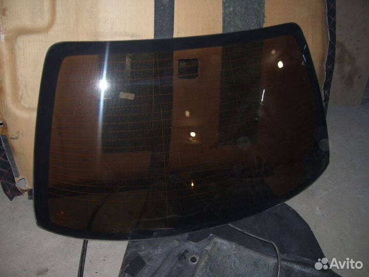 Ниссан альмера классик стекло заднее