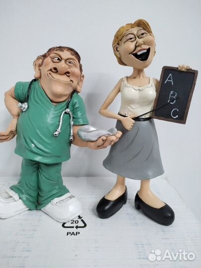 Сувениры фигурки