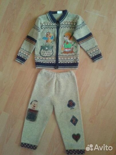 Костюмчик шерстяной (кофта + штаны)