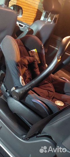 Автолюлька maxi cosi с базой