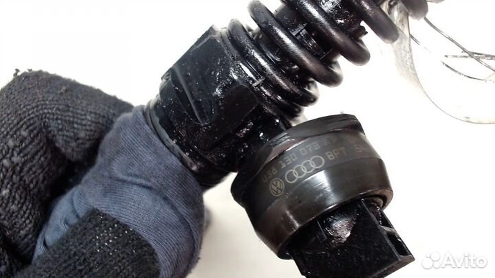 Форсунка топливная Volkswagen Caddy, 2004