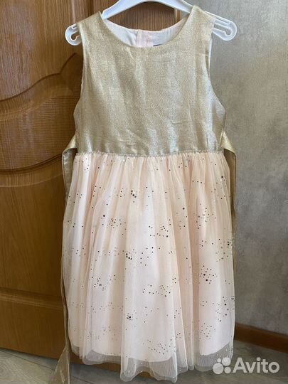 Платье нарядное 122