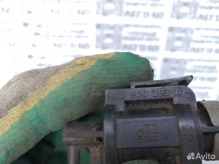 Клапан воздушного фильтра VW,Audi,Seat,Skoda