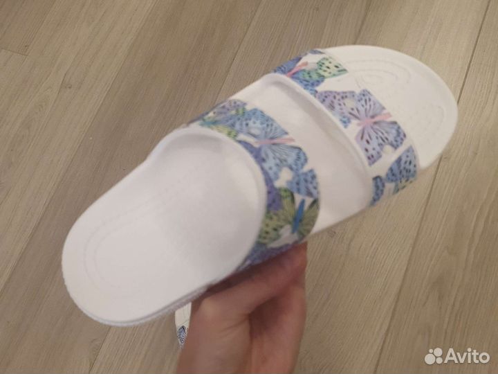Детские сандалии crocs classic sandal белые J3 R34