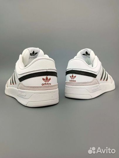 Натуральная кожа кроссовки Adidas 44,45