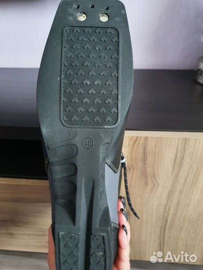 Лыжные ботинки