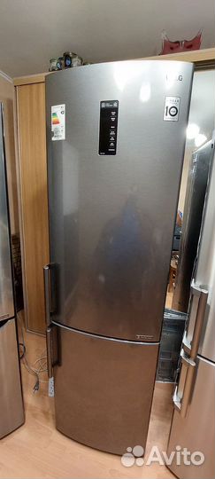 Холодильник LG серый металлик