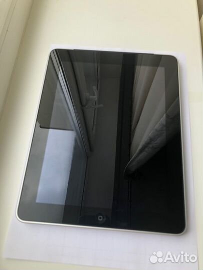 iPad 32GB + WiFi (A1337)