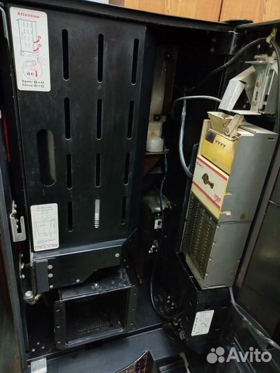 Кофейный (торговый) автомат