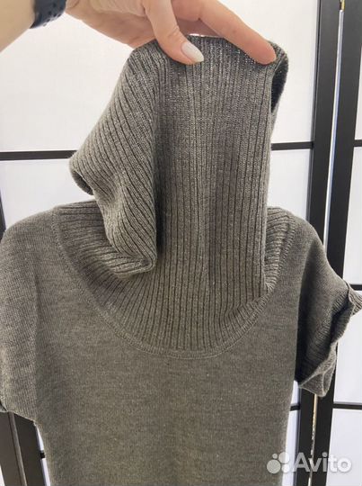 Жилетка шерстяная