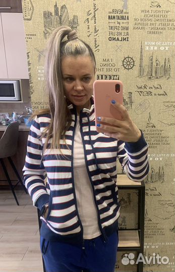 Мастерка новая женская