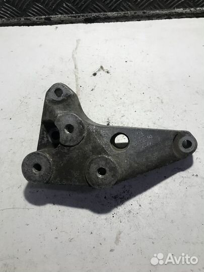 Кронштейн опоры кпп Opel Astra G