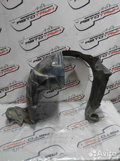 Подкрылок nissan suzuki landy serena C25 CC25 CNC2