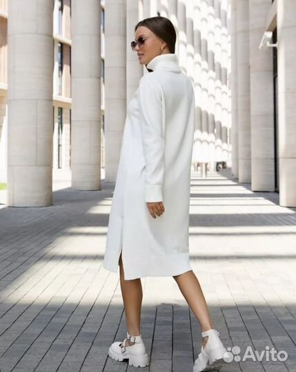 Платье- свитер вязаное, цвет молочный, размер 44