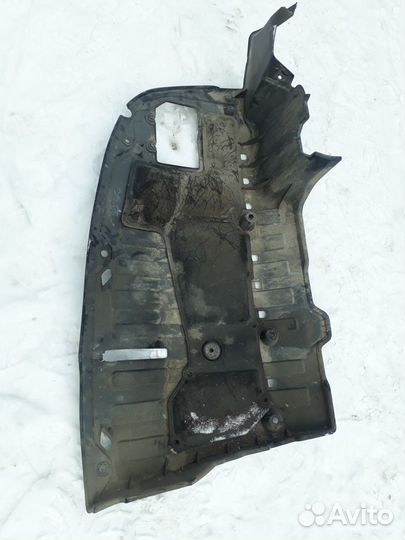 Пыльник заднего бампера Honda CR-V 4