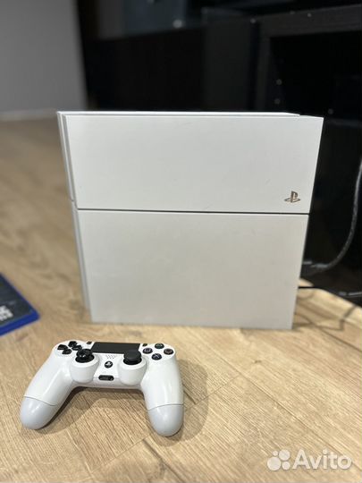 Sony PS4 + 2 Джойстика, игры