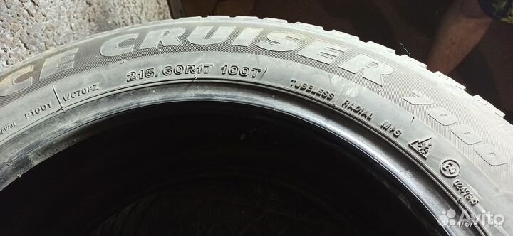 Bridgestone Ice Cruiser 7000 215/60 R17