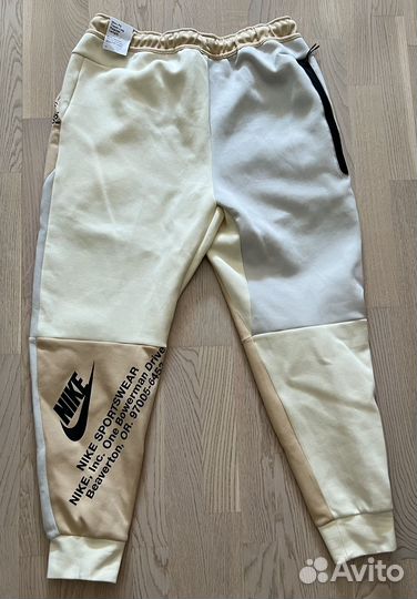 Nike tech fleece pants