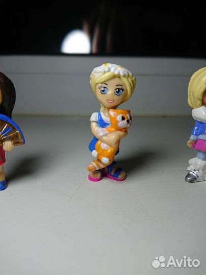 Девочки мира из киндера 