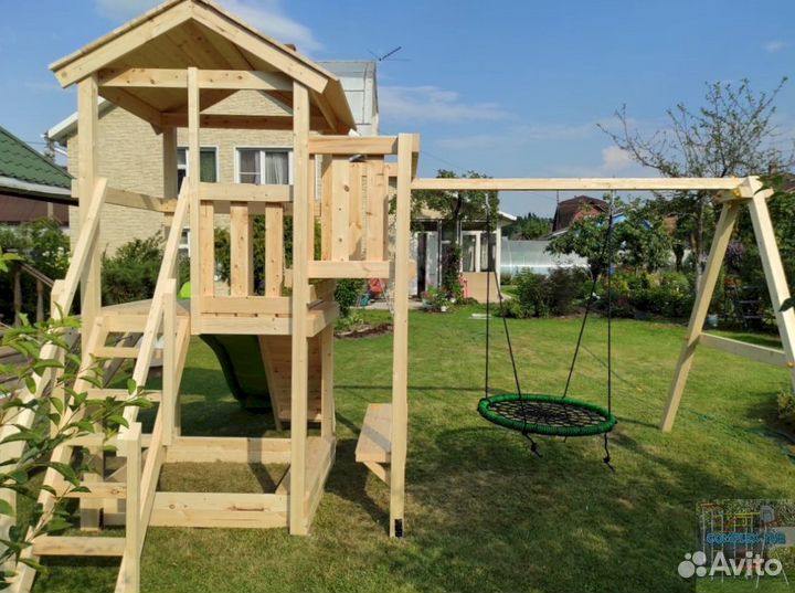 Детская площадка с заливной горкой