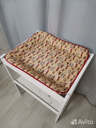 Пеленальный столик