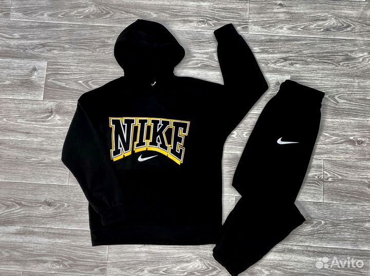 Спортивный костюм nike