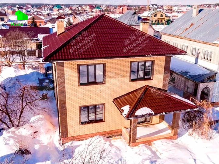 Дом 158 м² на участке 8,5 сот.