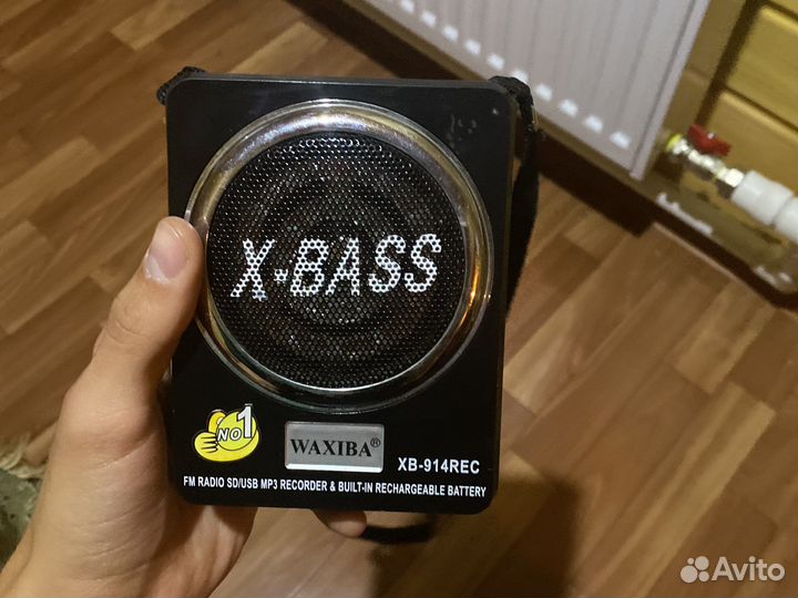 Коланка x bass радиоприемник