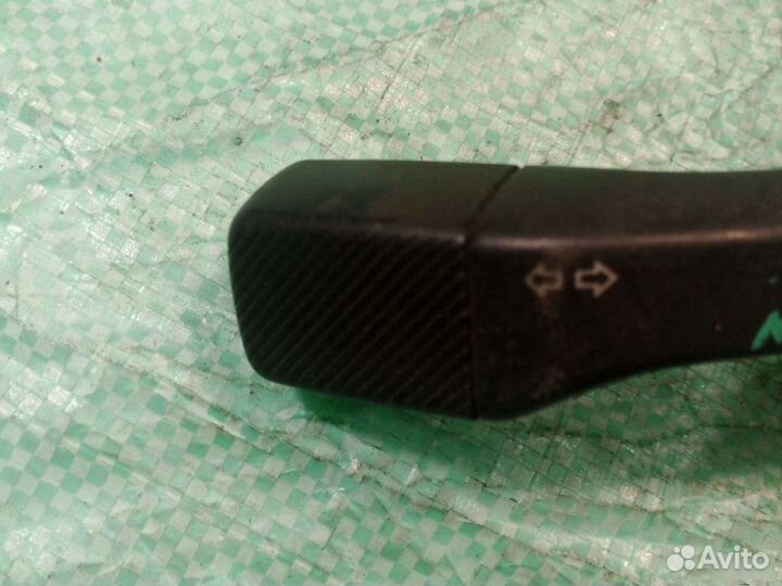 Переключатель поворотов Volkswagen Passat B3 седан