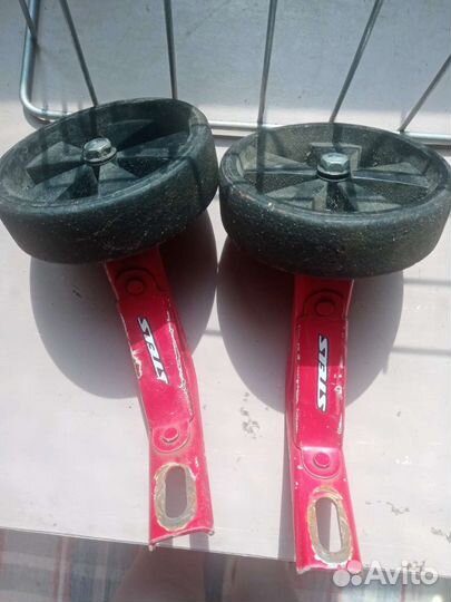 Боковые колеса для велосипеда stels