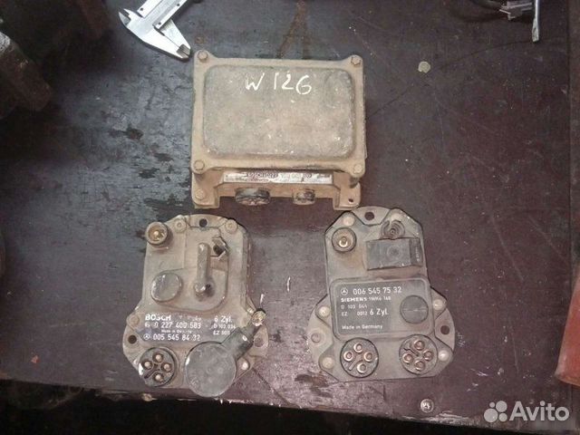 Коммутатор Mercedes-Benz W123 W123 M103