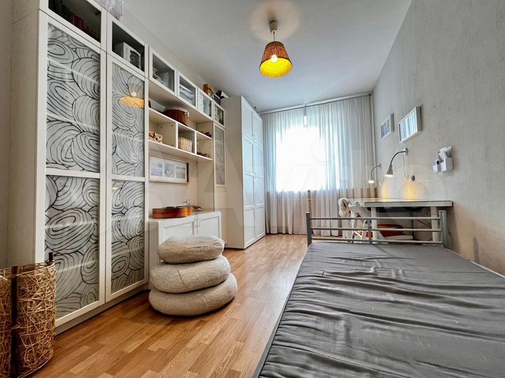 3-к. квартира, 73,4 м², 2/4 эт.