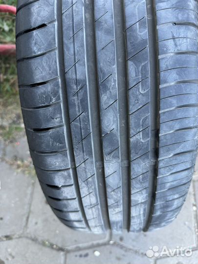 Goodyear EfficientGrip 205/50 R17 93V
