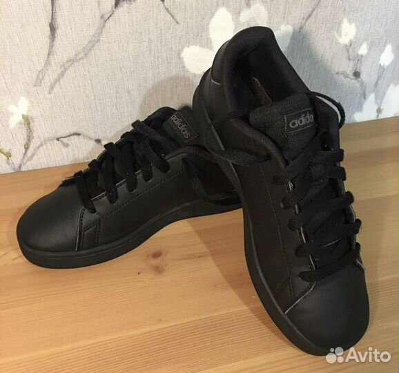Кроссовки adidas