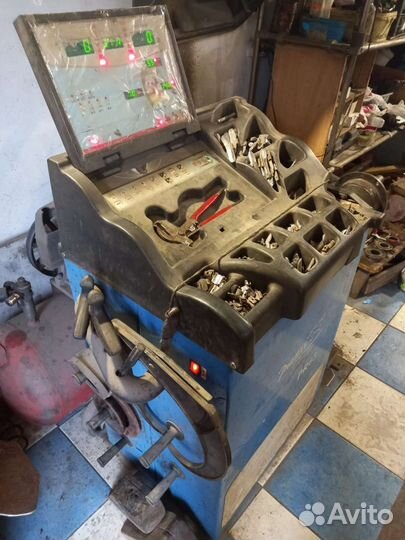 Балансировочный станок бу Pradar PR63