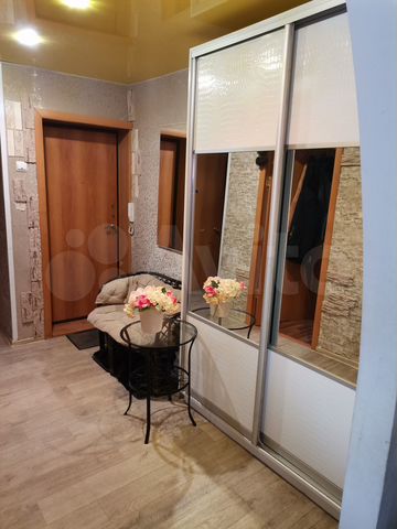4-к. квартира, 60 м², 2/5 эт.