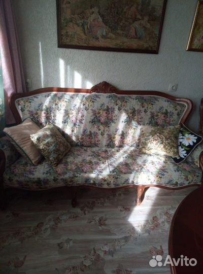 Диван и 2 кресла