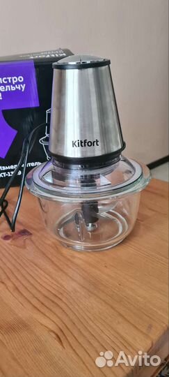 Измельчитель Kitfort KT-1889