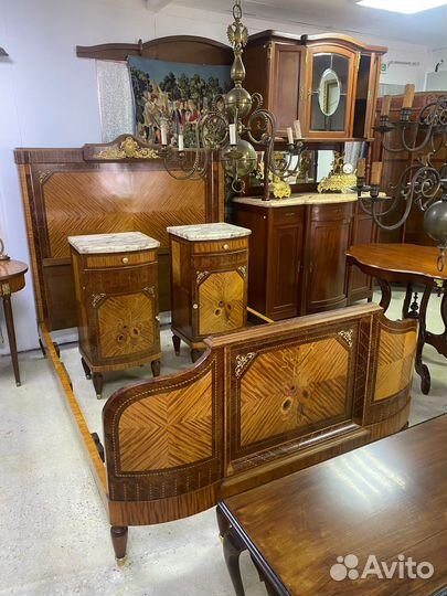 Антикварная мебель