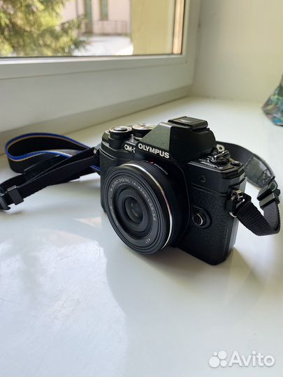 Olympus om d e m10 mark iii