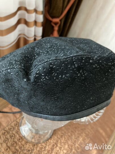 Берет замша натуральная крек с лазерной обработкой