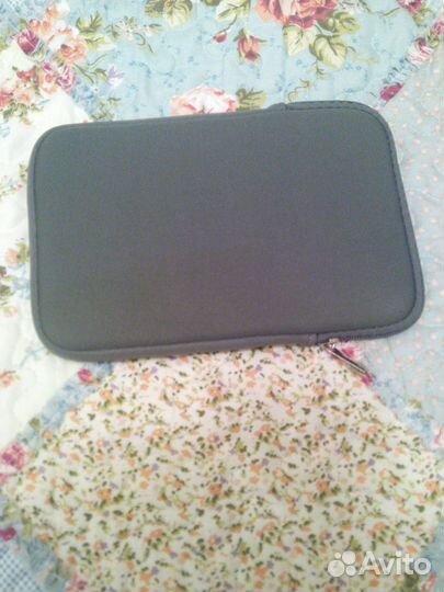 Три новых универсальных чехла для планшетов