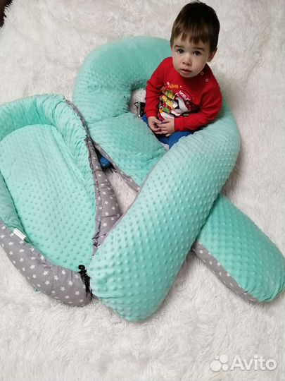 Подушка для беременных с коконом для малыша