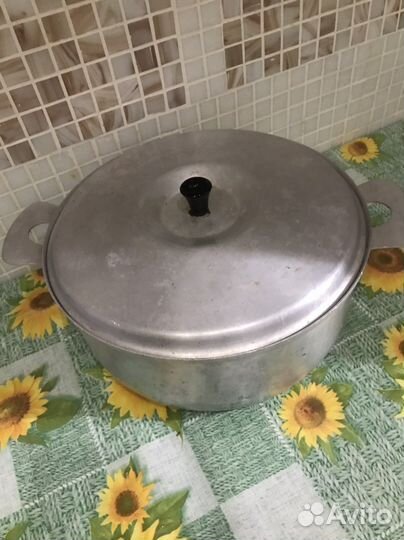 Кастрюля алюминиевая
