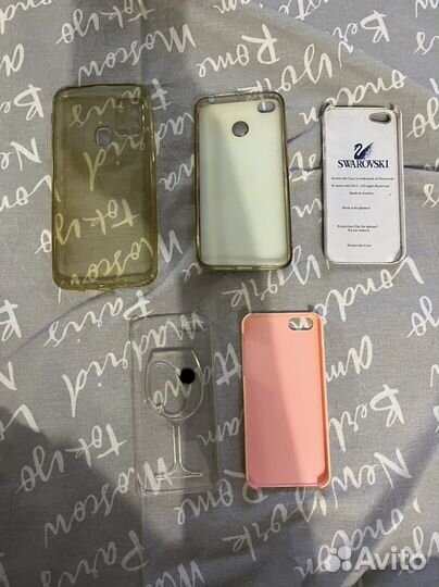 Чехлы на телефон